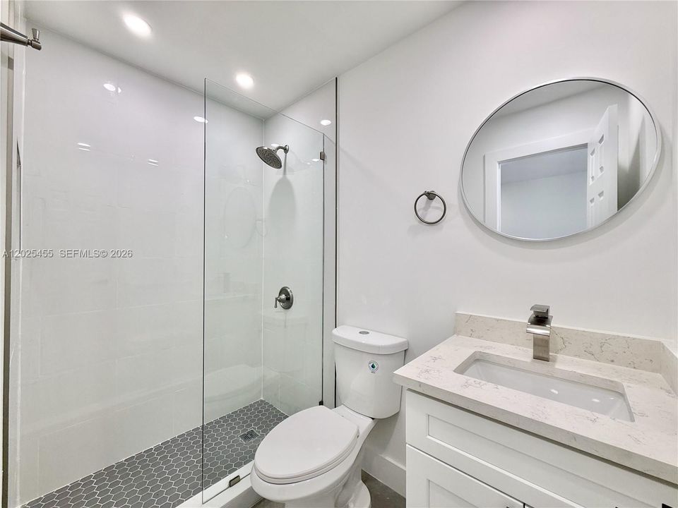 En Venta: $515,000 (2 camas, 2 baños, 964 Pies cuadrados)