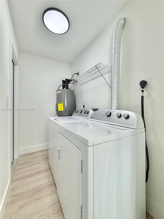 En Venta: $515,000 (2 camas, 2 baños, 964 Pies cuadrados)