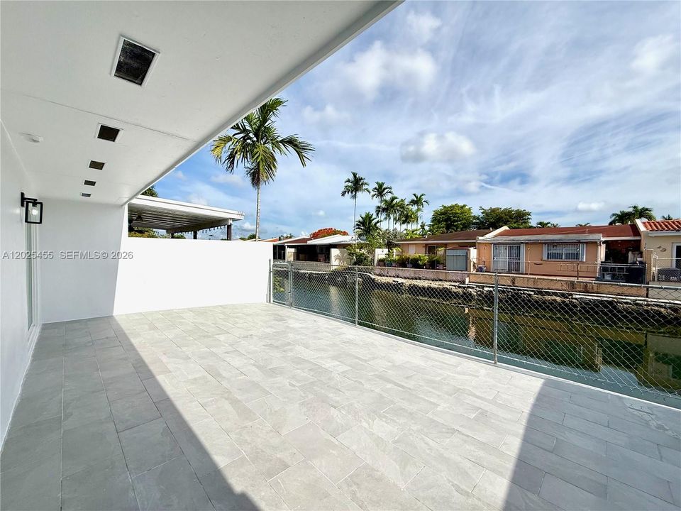 En Venta: $515,000 (2 camas, 2 baños, 964 Pies cuadrados)