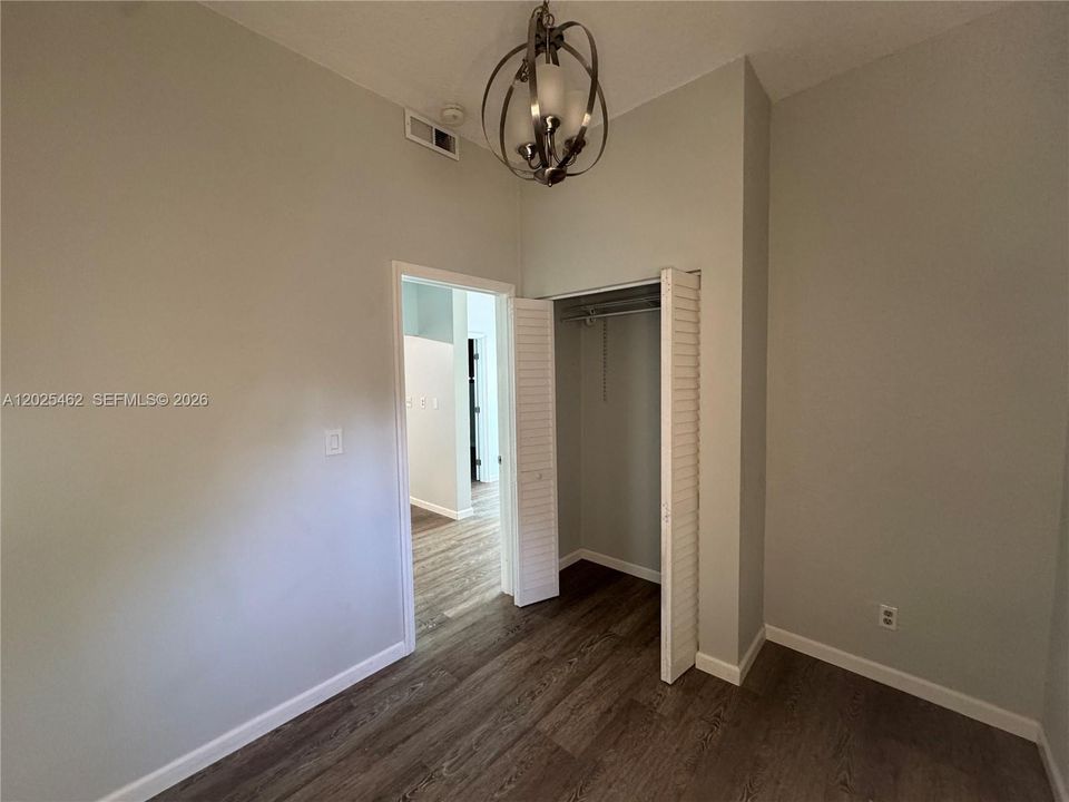 For Rent: $3,000 (3 beds, 2 baths, 1800 Square Feet)