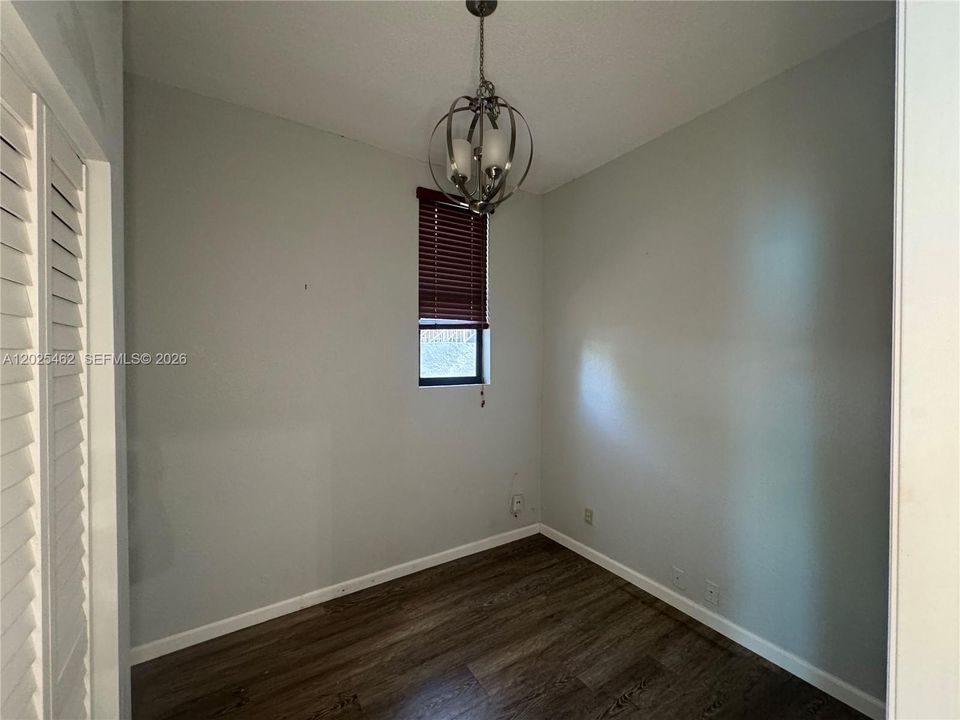 For Rent: $3,000 (3 beds, 2 baths, 1800 Square Feet)