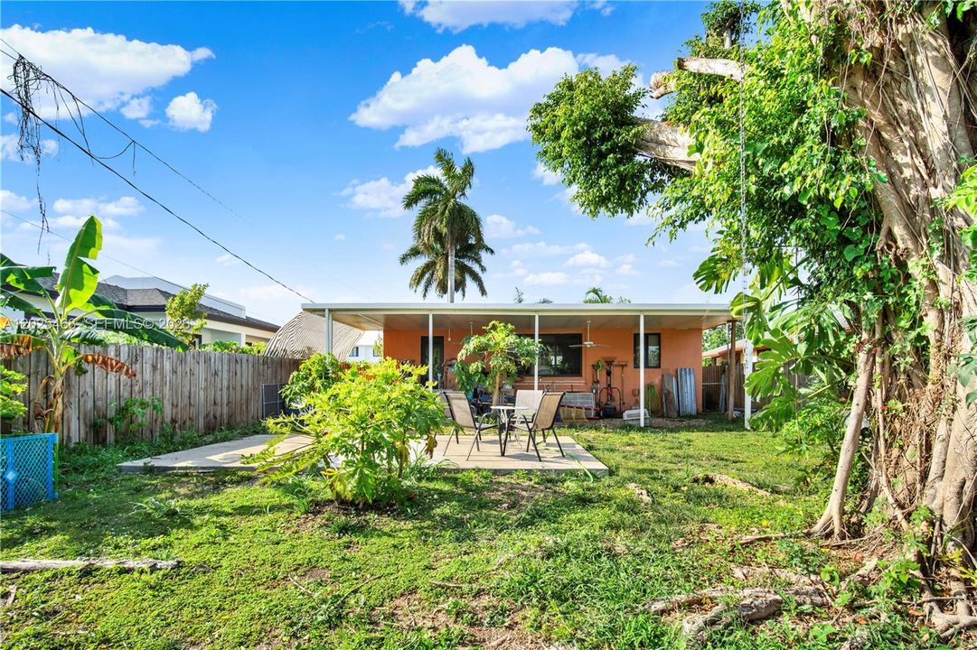 For Sale: $275,686 (3 beds, 2 baths, 1476 Square Feet)