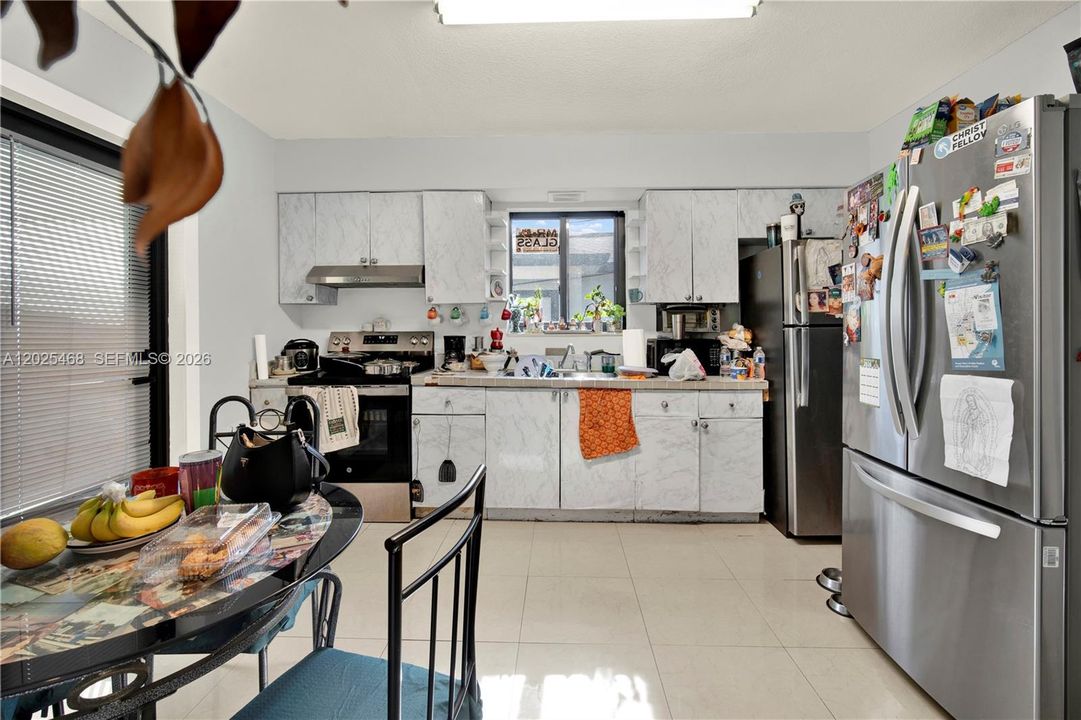 For Sale: $275,686 (3 beds, 2 baths, 1476 Square Feet)