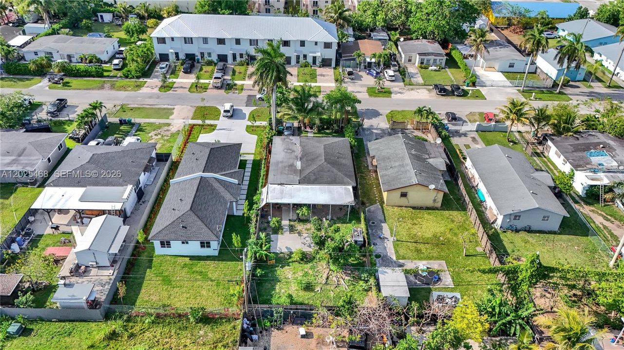 For Sale: $275,686 (3 beds, 2 baths, 1476 Square Feet)