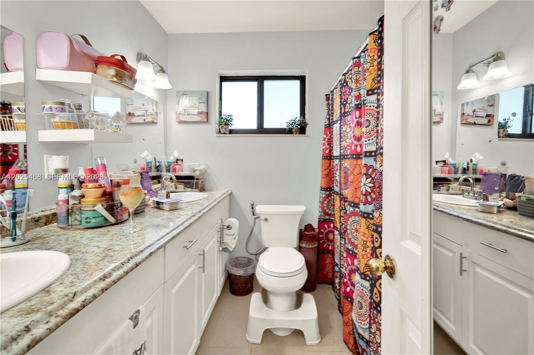 For Sale: $275,686 (3 beds, 2 baths, 1476 Square Feet)