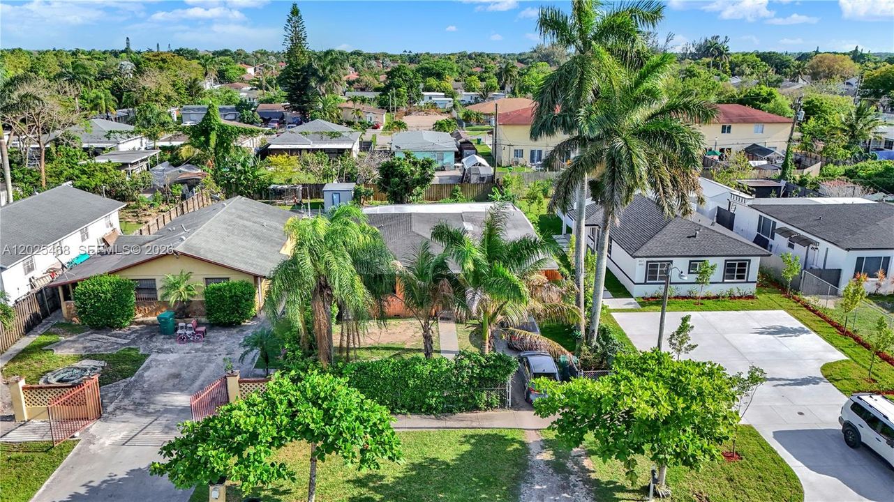 For Sale: $275,686 (3 beds, 2 baths, 1476 Square Feet)