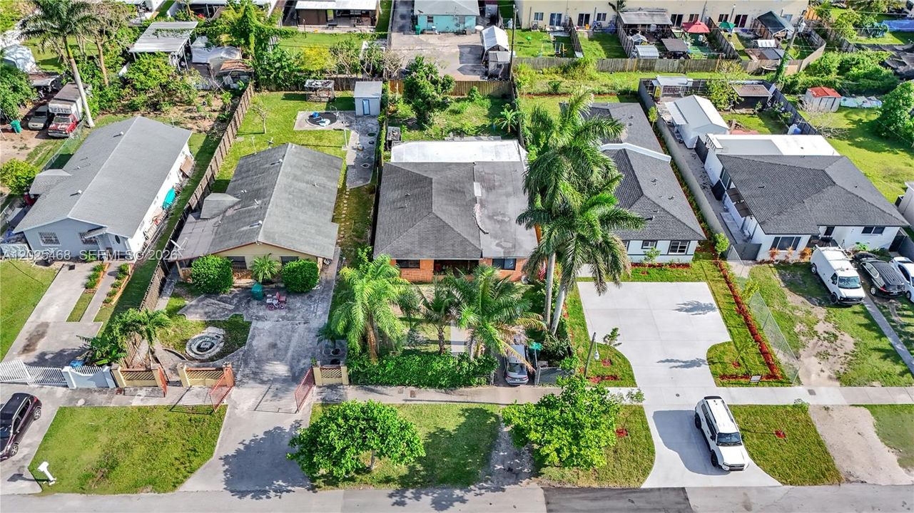 For Sale: $275,686 (3 beds, 2 baths, 1476 Square Feet)