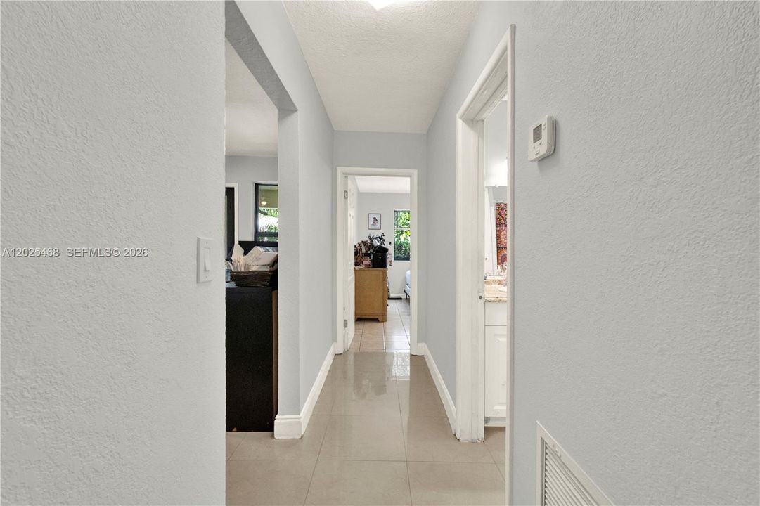 For Sale: $275,686 (3 beds, 2 baths, 1476 Square Feet)
