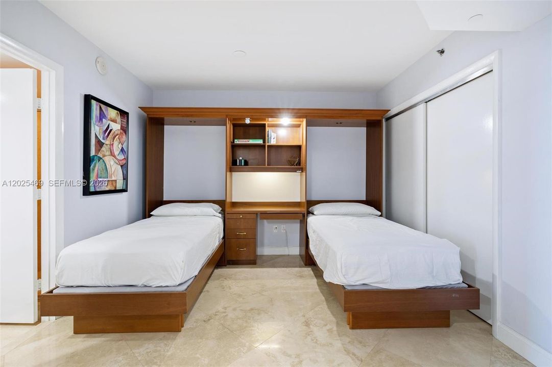 В аренду: $9,000 (3 спален, 3 ванн, 1675 Квадратных фут)