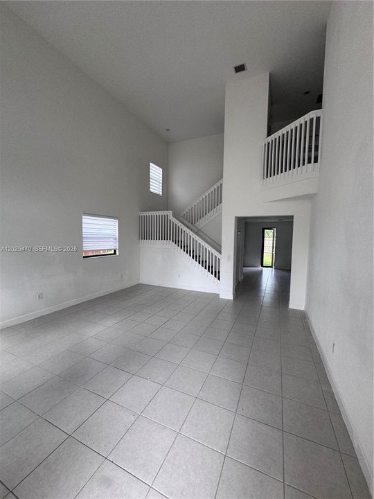 En Renta: $3,850 (4 camas, 3 baños, 2878 Pies cuadrados)