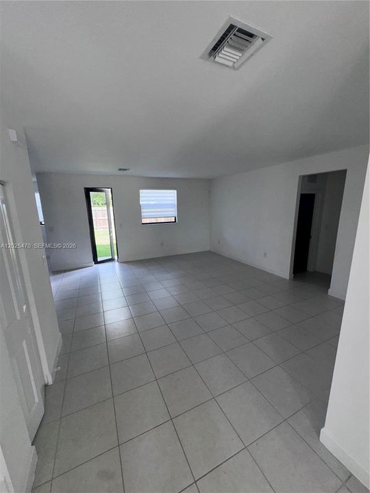 En Renta: $3,850 (4 camas, 3 baños, 2878 Pies cuadrados)