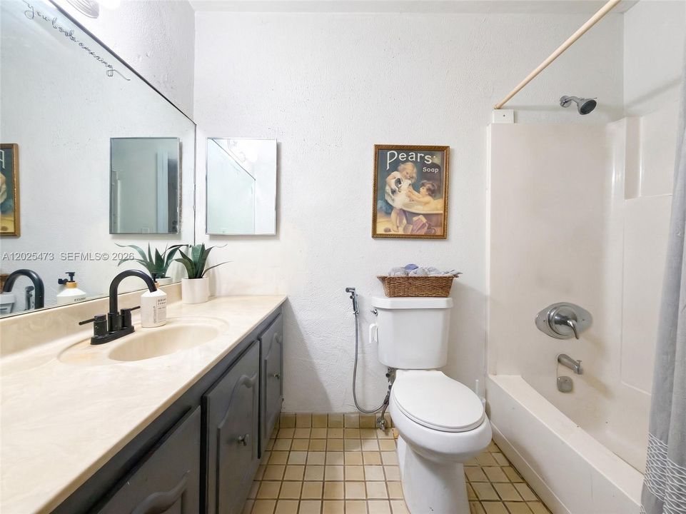 For Sale: $590,000 (3 beds, 2 baths, 1460 Square Feet)