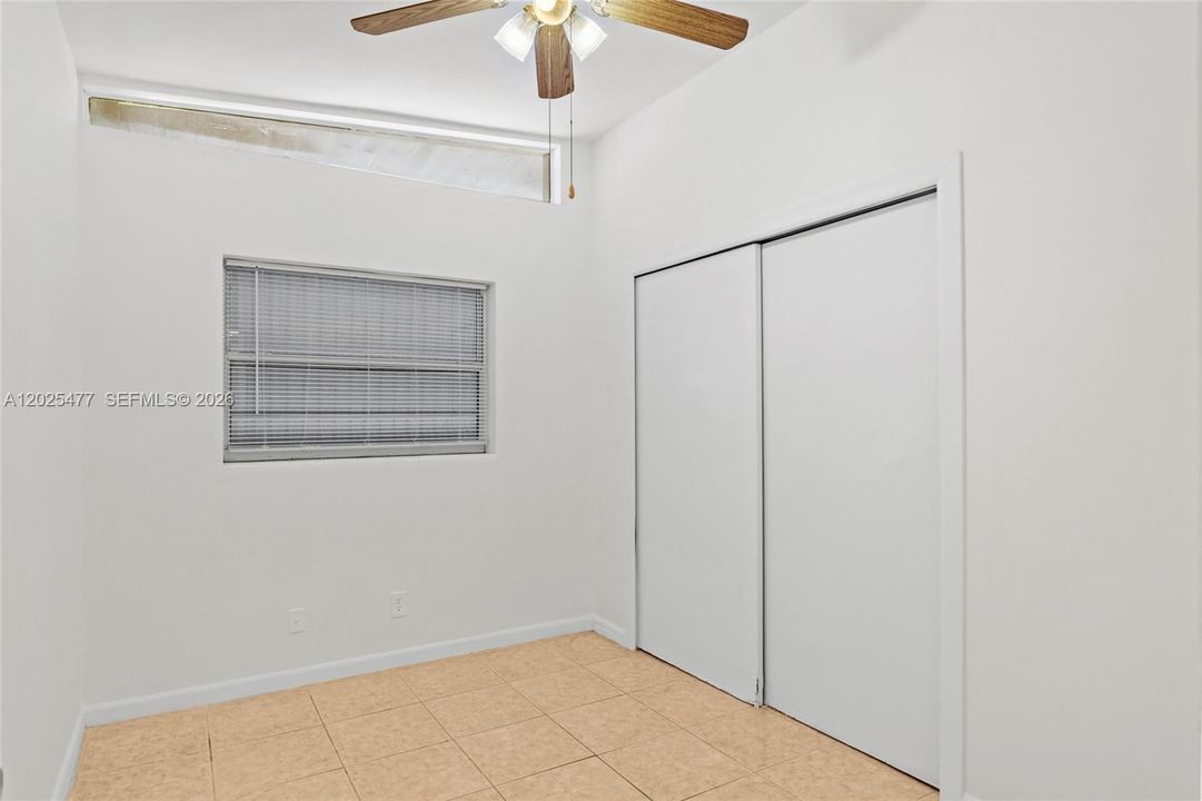 For Sale: $450,000 (5 beds, 3 baths, 3256 Square Feet)
