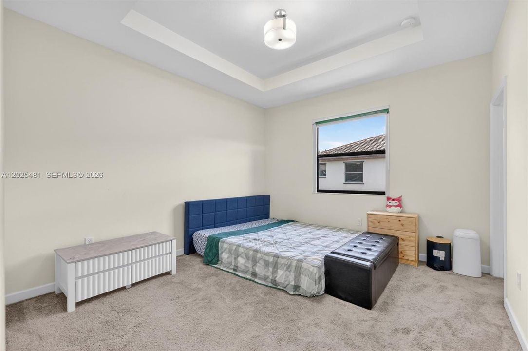 На продажу: $389,900 (3 спален, 2 ванн, 1524 Квадратных фут)