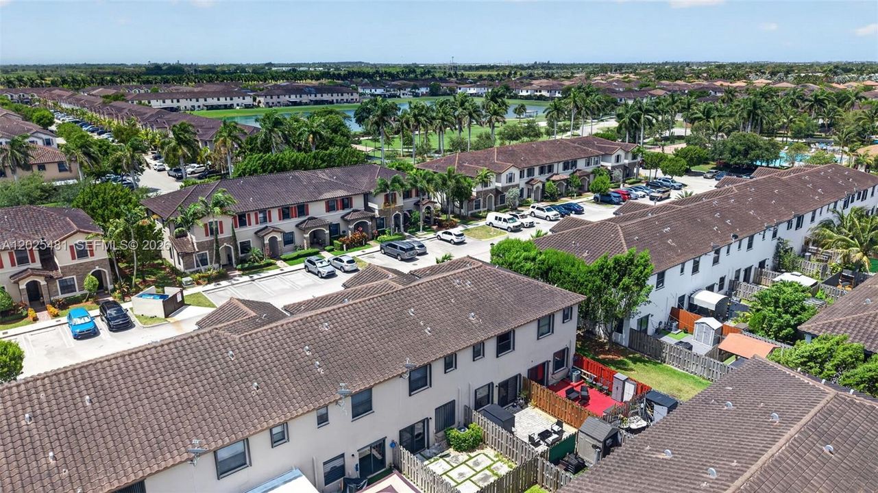 На продажу: $389,900 (3 спален, 2 ванн, 1524 Квадратных фут)