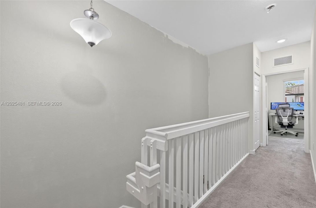 На продажу: $389,900 (3 спален, 2 ванн, 1524 Квадратных фут)