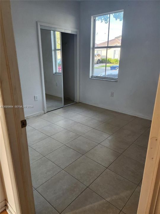 En Renta: $2,250 (3 camas, 2 baños, 1235 Pies cuadrados)