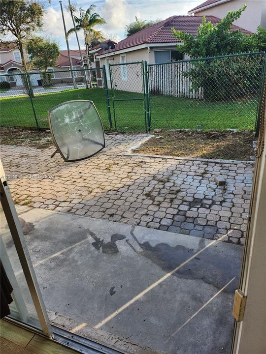 En Renta: $2,250 (3 camas, 2 baños, 1235 Pies cuadrados)
