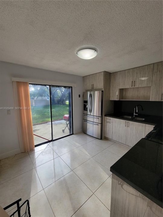En Renta: $2,950 (3 camas, 2 baños, 1508 Pies cuadrados)