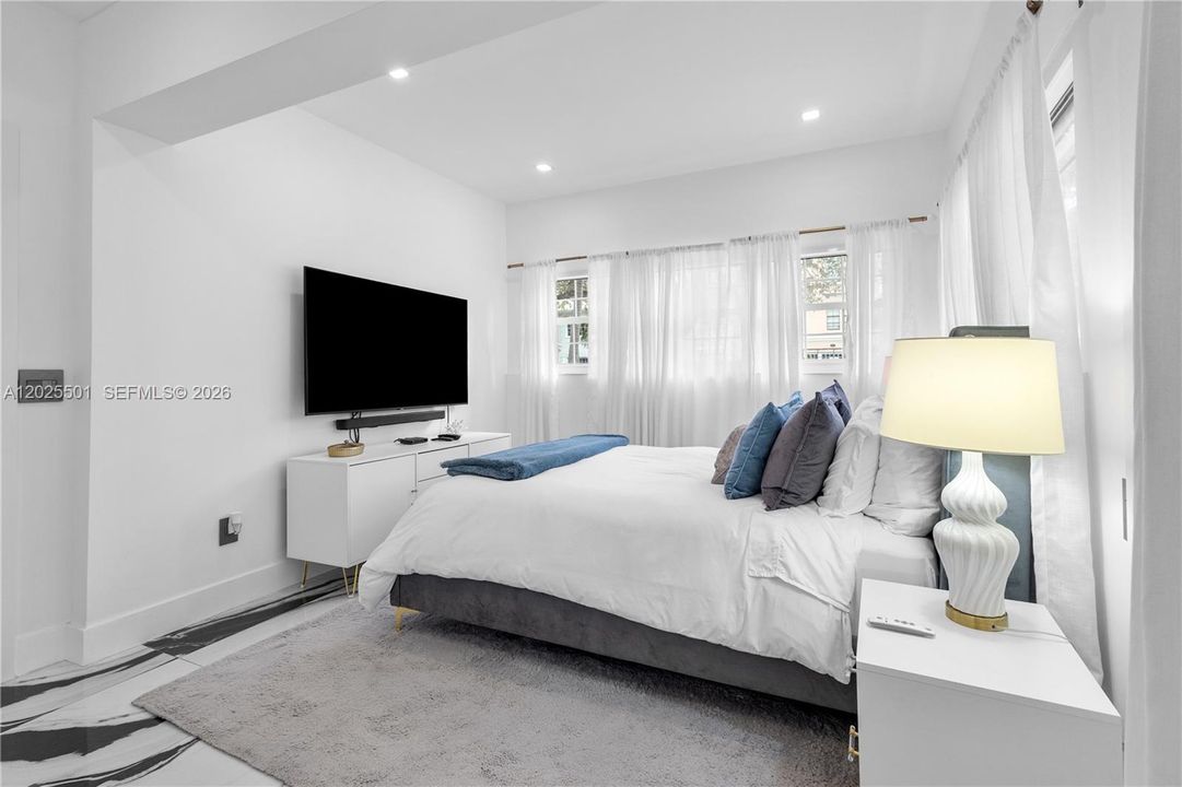 En Renta: $14,900 (3 camas, 3 baños, 3242 Pies cuadrados)