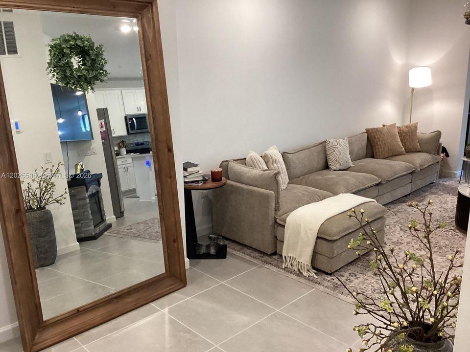 На продажу: $385,000 (2 спален, 2 ванн, 0 Квадратных фут)