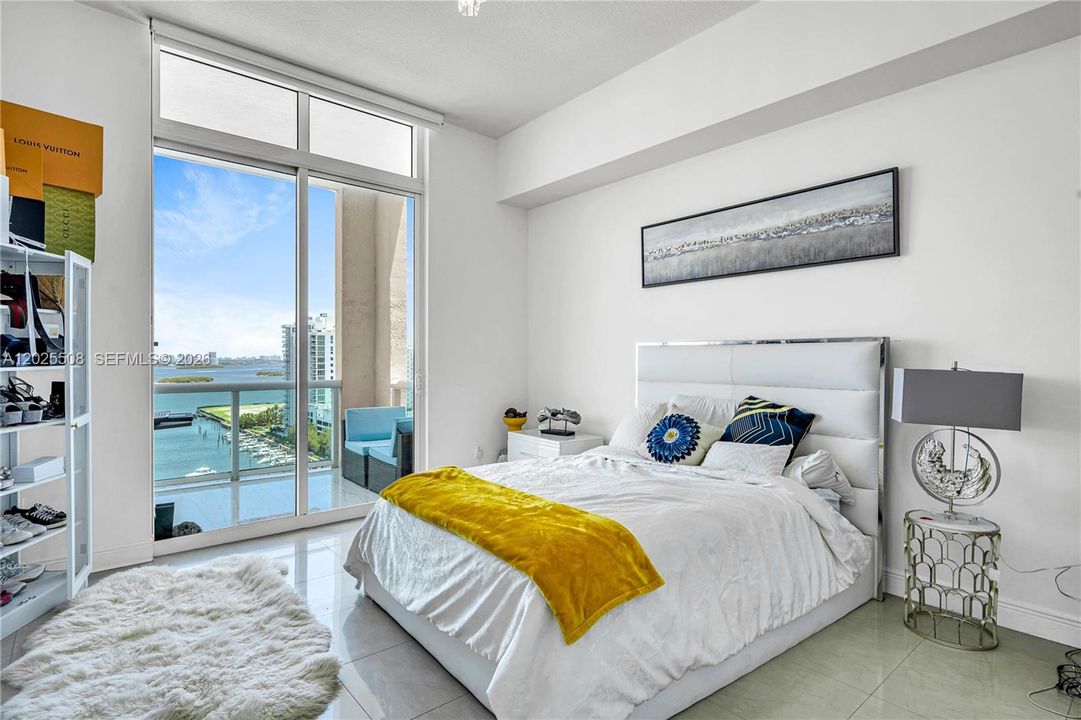 For Rent: $4,500 (2 beds, 2 baths, 1223 Square Feet)