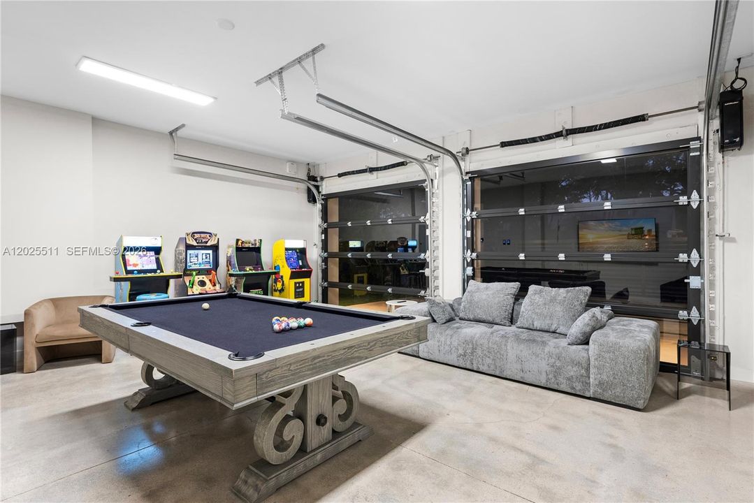 For Sale: $3,950,000 (5 beds, 5 baths, 3848 Square Feet)