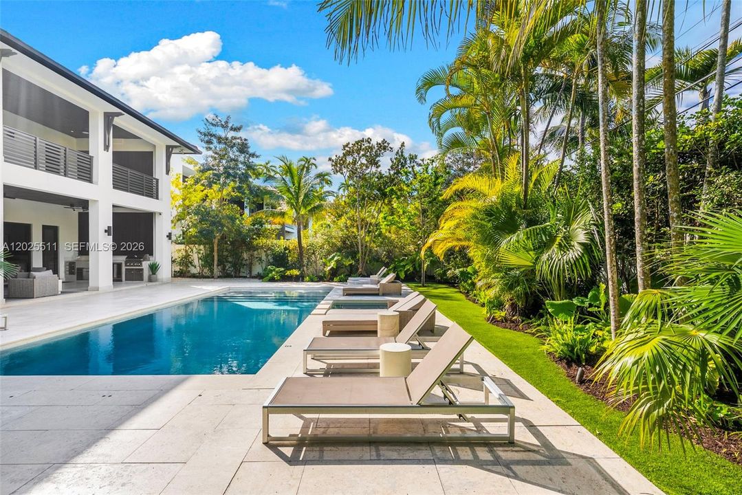 For Sale: $3,950,000 (5 beds, 5 baths, 3848 Square Feet)