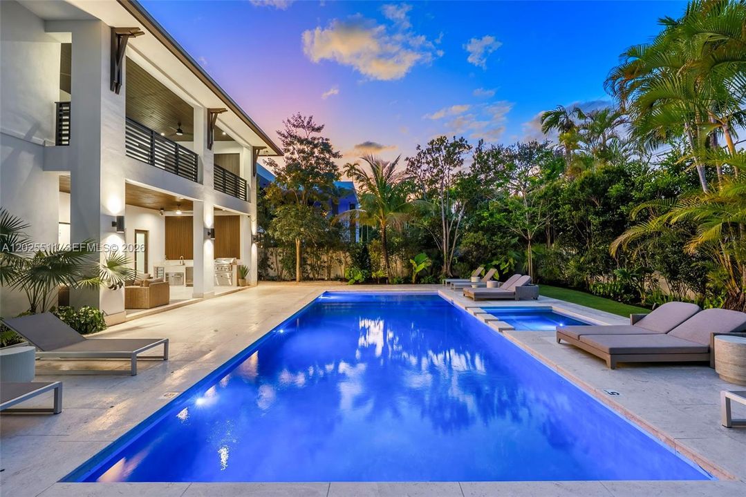 For Sale: $3,950,000 (5 beds, 5 baths, 3848 Square Feet)