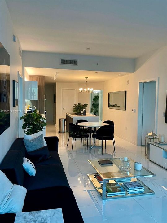 For Sale: $899,000 (2 beds, 3 baths, 1498 Square Feet)