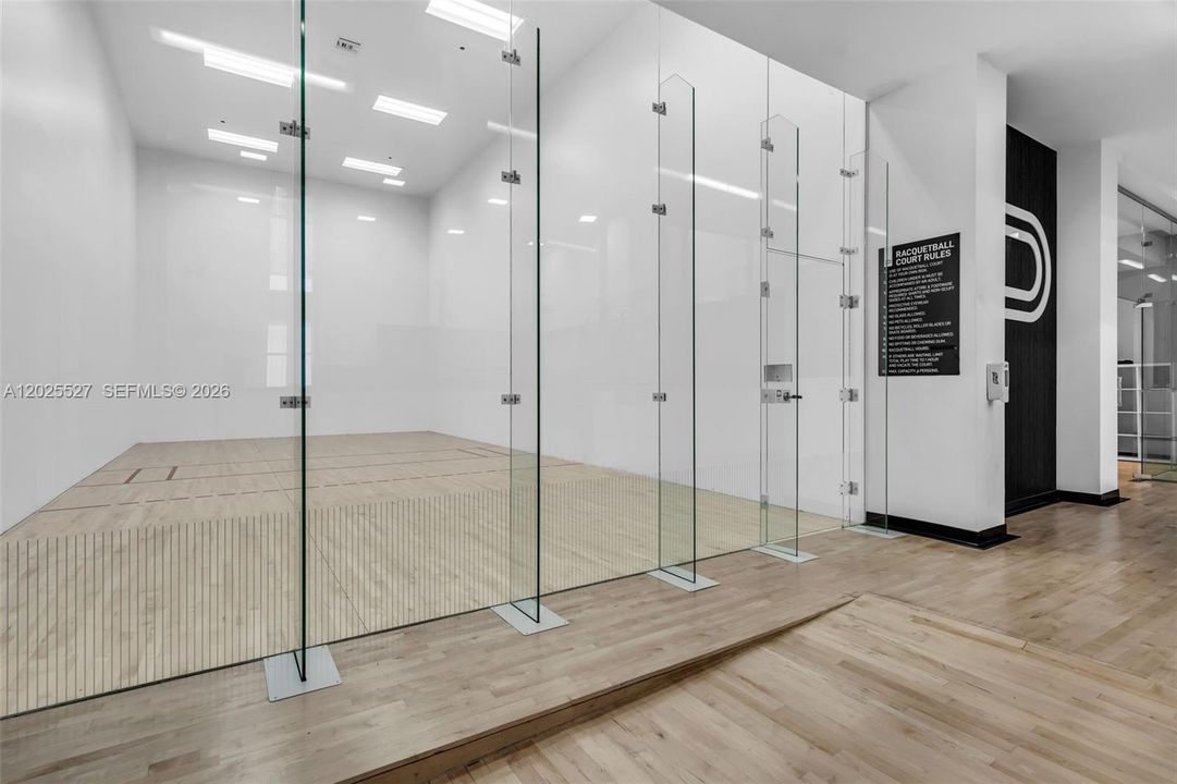 For Rent: $8,500 (2 beds, 3 baths, 1559 Square Feet)