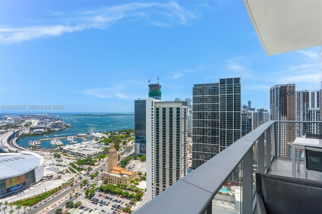For Rent: $8,500 (2 beds, 3 baths, 1559 Square Feet)