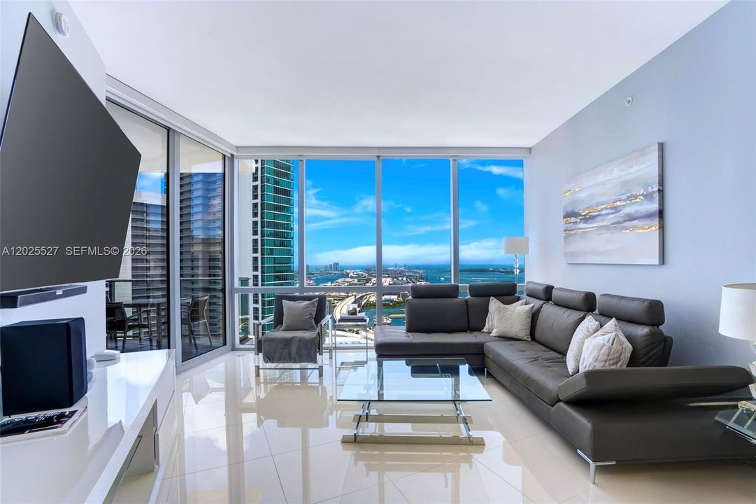 For Rent: $8,500 (2 beds, 3 baths, 1559 Square Feet)
