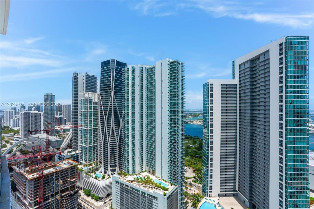 For Rent: $8,500 (2 beds, 3 baths, 1559 Square Feet)