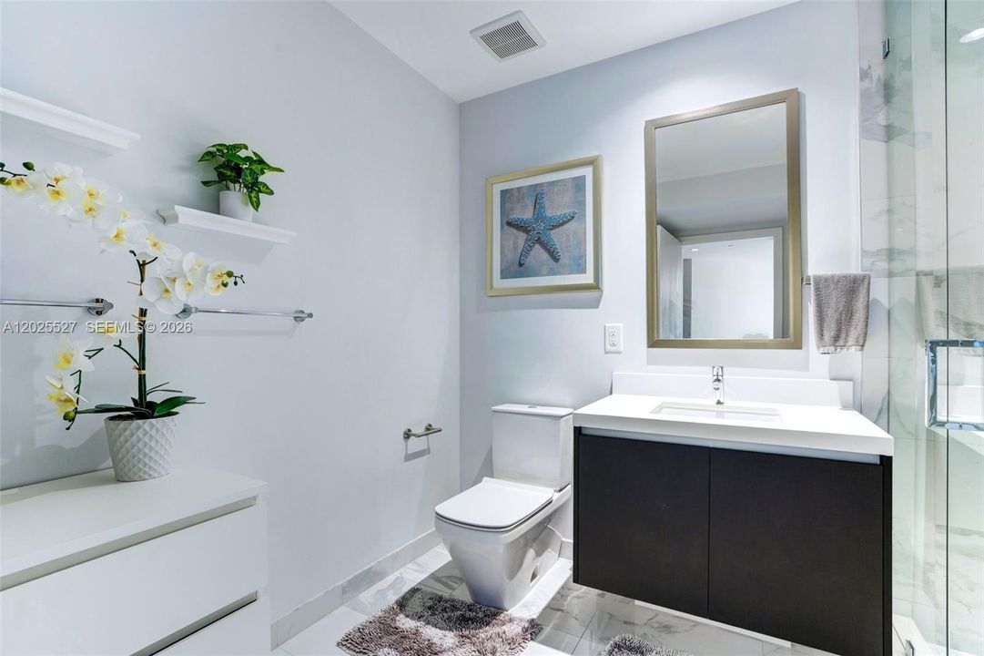 For Rent: $8,500 (2 beds, 3 baths, 1559 Square Feet)