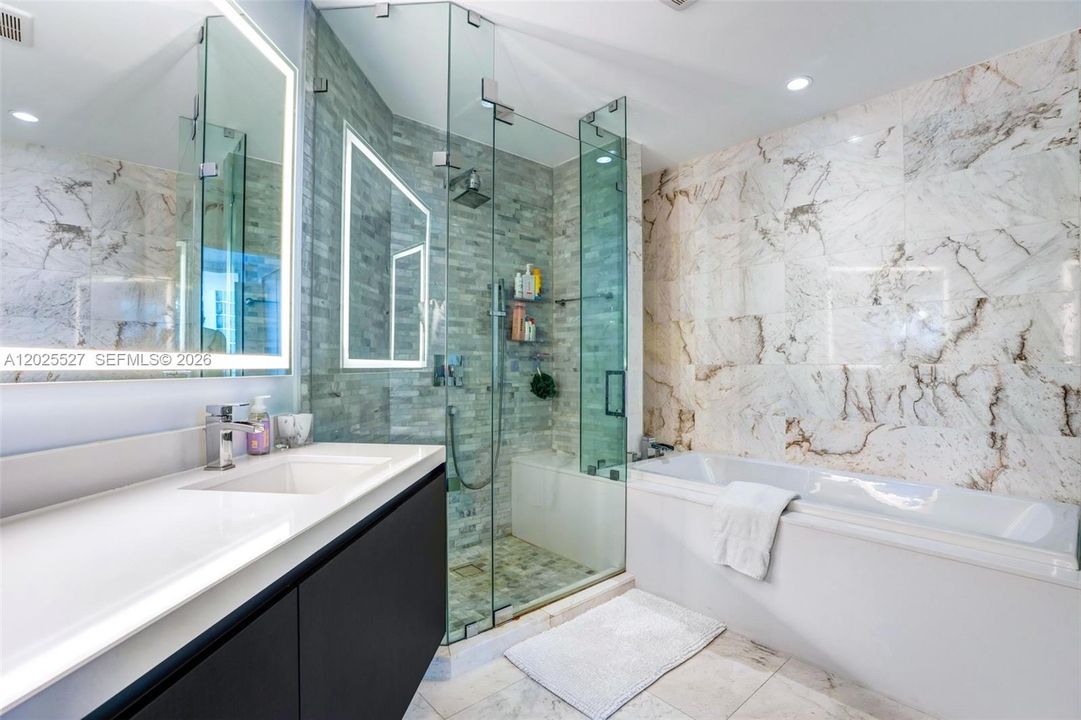 For Rent: $8,500 (2 beds, 3 baths, 1559 Square Feet)