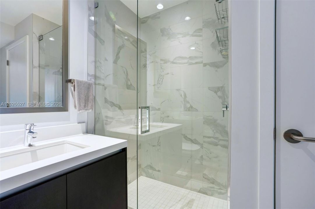 For Rent: $8,500 (2 beds, 3 baths, 1559 Square Feet)