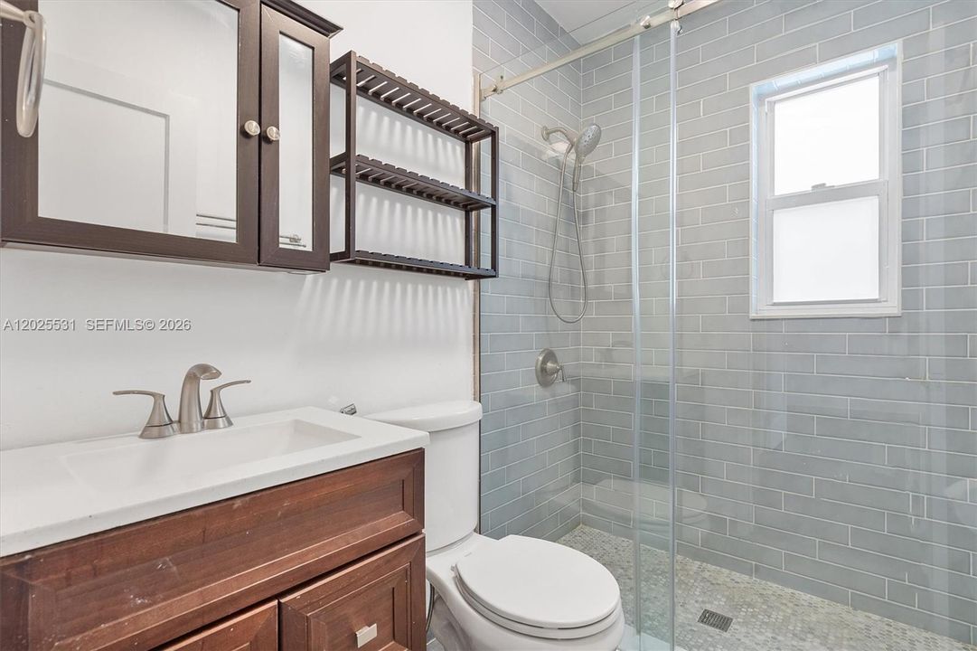 В аренду: $4,500 (3 спален, 2 ванн, 1496 Квадратных фут)