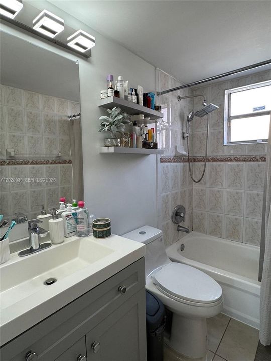В аренду: $1,800 (1 спален, 1 ванн, 625 Квадратных фут)