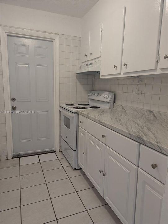Activo con contrato: $1,450 (1 camas, 1 baños, 11257 Pies cuadrados)