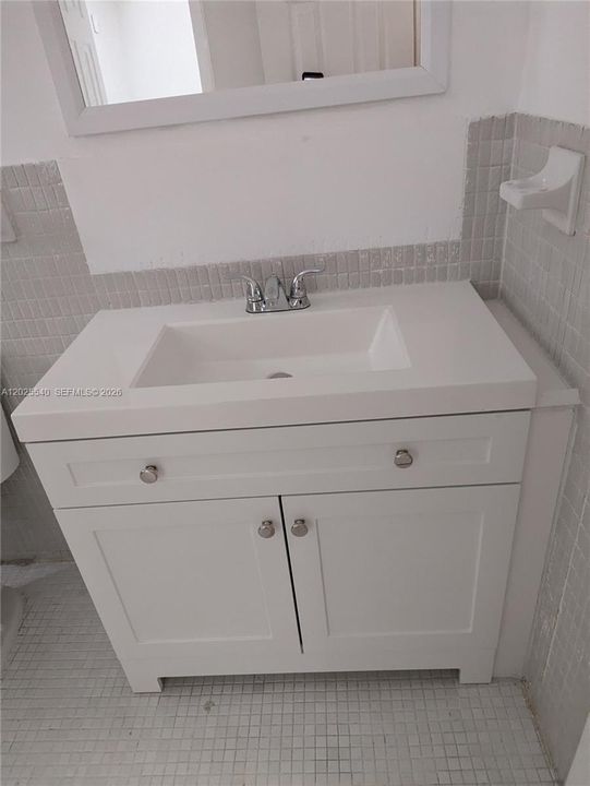 Activo con contrato: $1,450 (1 camas, 1 baños, 11257 Pies cuadrados)