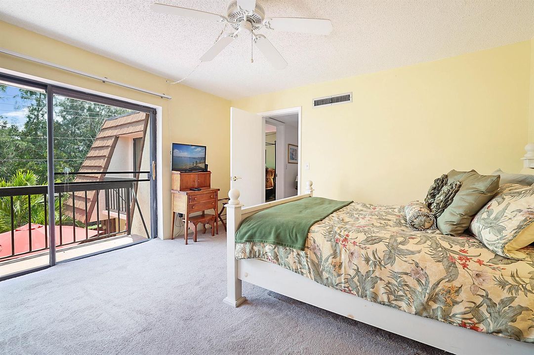 835 Center St 11C-20