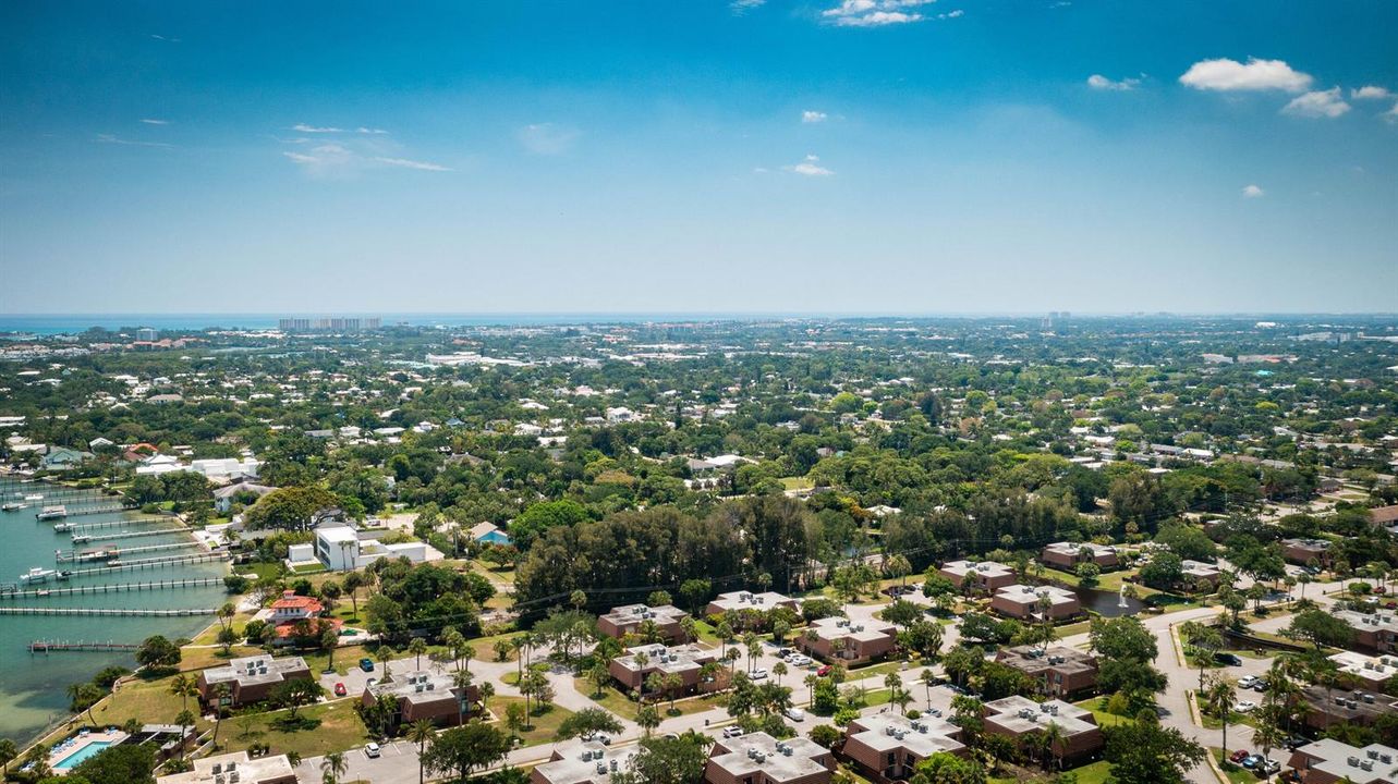 835 Center St 11C-41