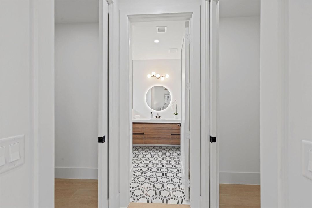 1160 Emerald Lane - 62.jpg-SMALL