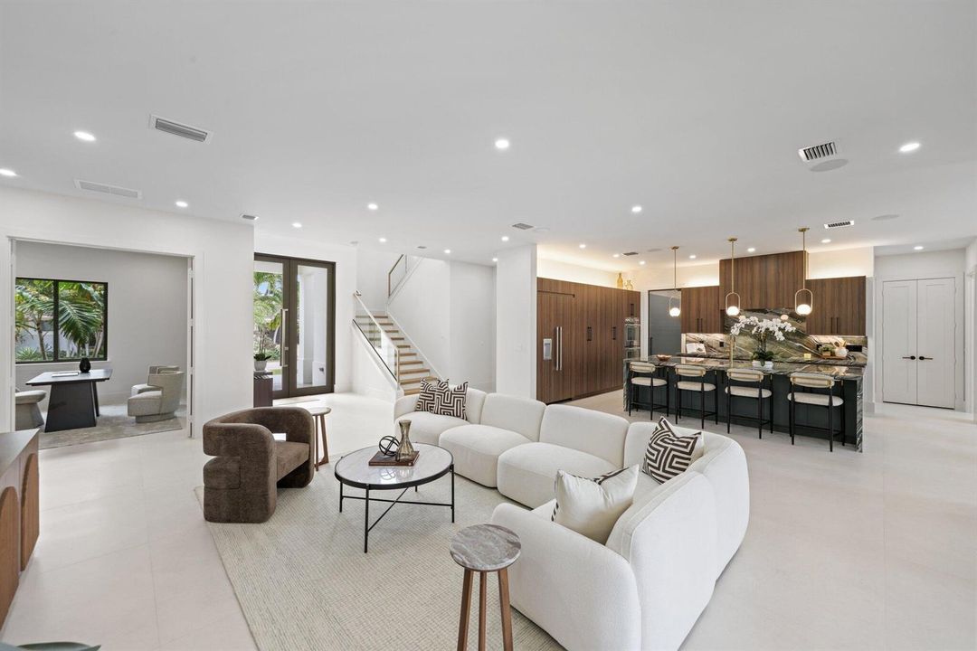 1160 Emerald Lane - 13.jpg-SMALL