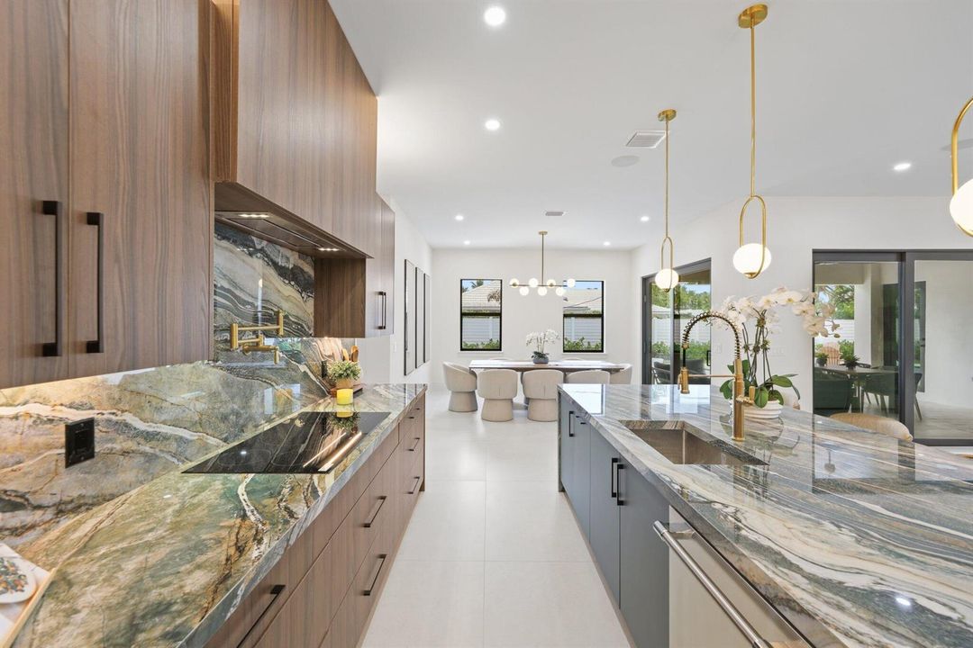 1160 Emerald Lane - 23.jpg-SMALL
