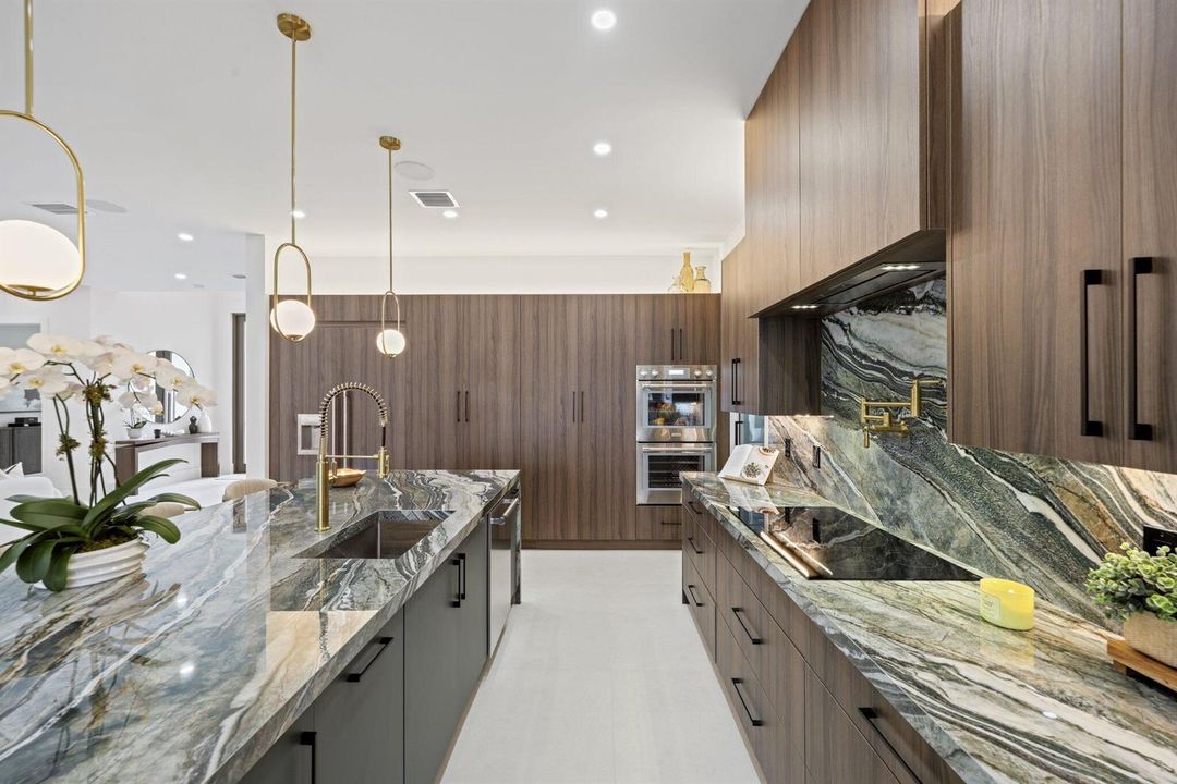 1160 Emerald Lane - 18.jpg-SMALL