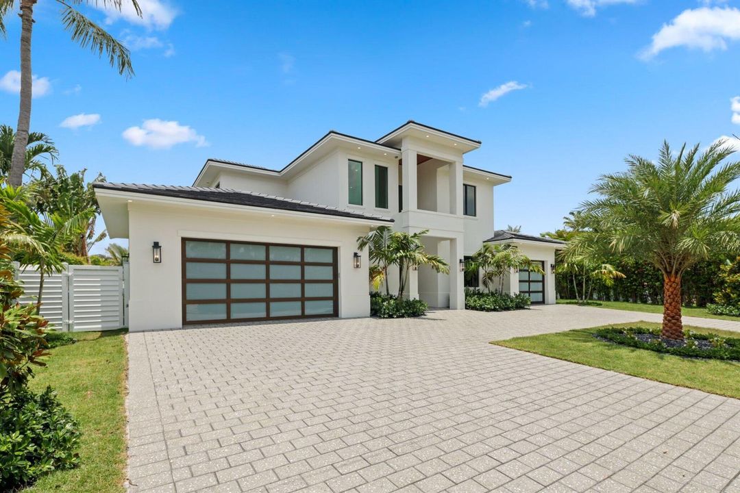 1160 Emerald Lane - 3.jpg-SMALL
