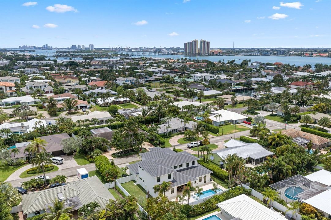 1160 Emerald Lane - 86.jpg-SMALL