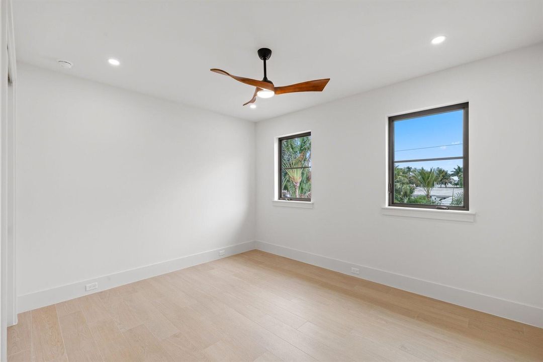 1160 Emerald Lane - 70.jpg-SMALL
